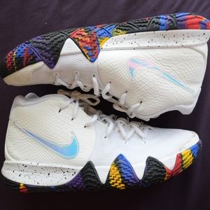 Nike Kyrie 4 NCAA